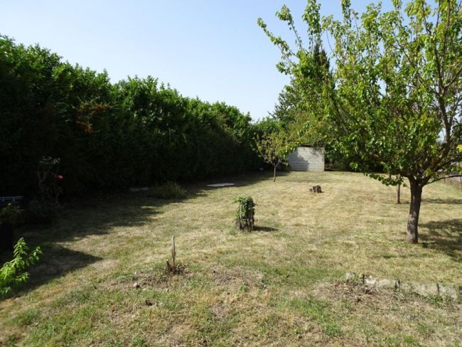 Opportunité investisseur : terrain 380 m² en centre-ville avec projet T3 + garage