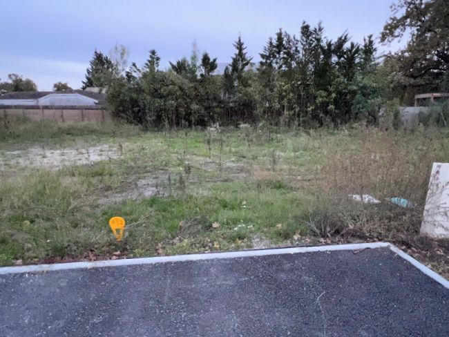 TERRAIN 300M² ENVIRON CONSTRUCTIBLE PESSAC ALOUETTE 33600