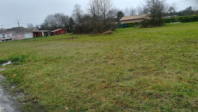 Terrain 433 M² , 33710 Prignac et marcamps