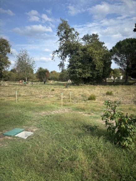lotissement proche du centre ville d'Hourtin 33990, ce terrain viabilisé est proposé par les Demeures d'Aquitaine au prix de 97500 € pour une superficie de 430 m² et viabilisé
