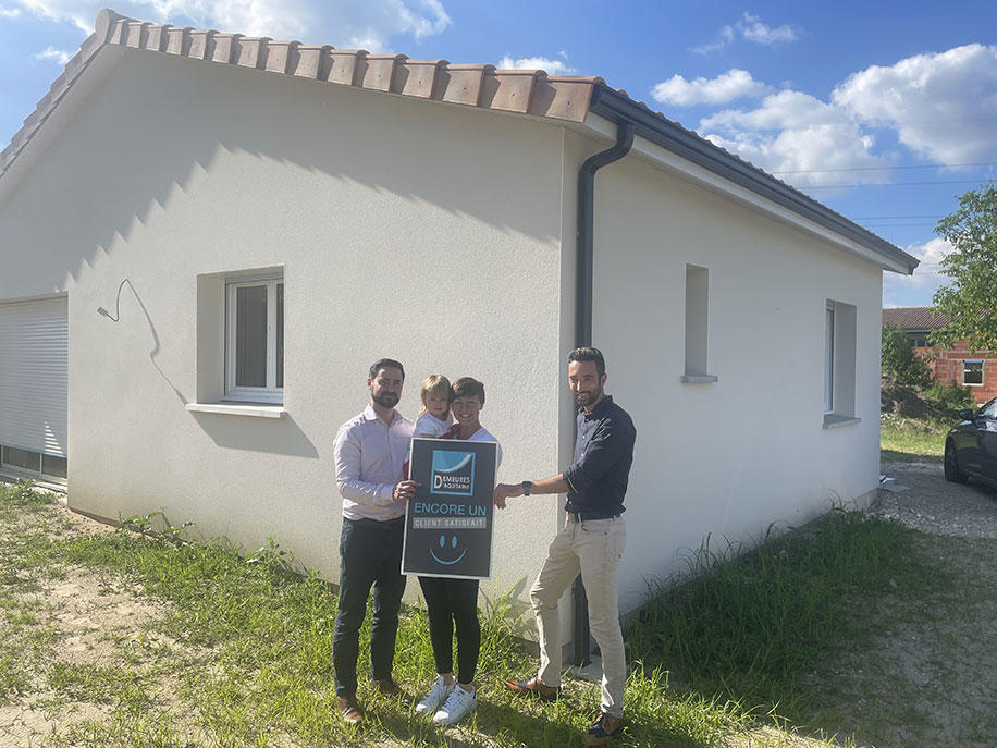 Maison de plain-pied contemporaine en L à Leognan