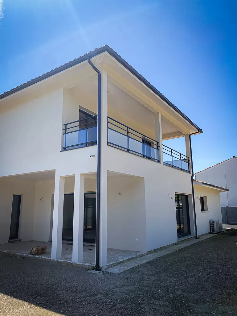 Une réalisation contemporaine signée Demeures d’Aquitaine à Martillac